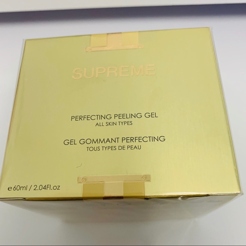 Supreme Facial peeling Gel New